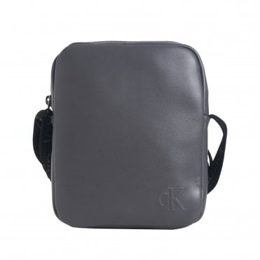 Calvin Klein Τσάντα Ultralight Reporter18